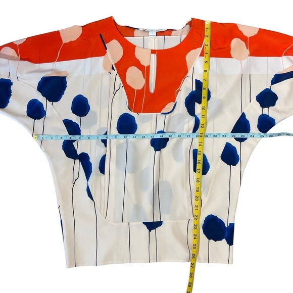 Diane Von Furstenberg Red Blue Colorful Silk Blouse Spring Summer Top Women’s 6 - Picture 8 of 8